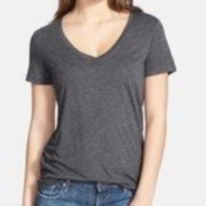 4️⃣ bp v-Neck Tee NEW charcoal